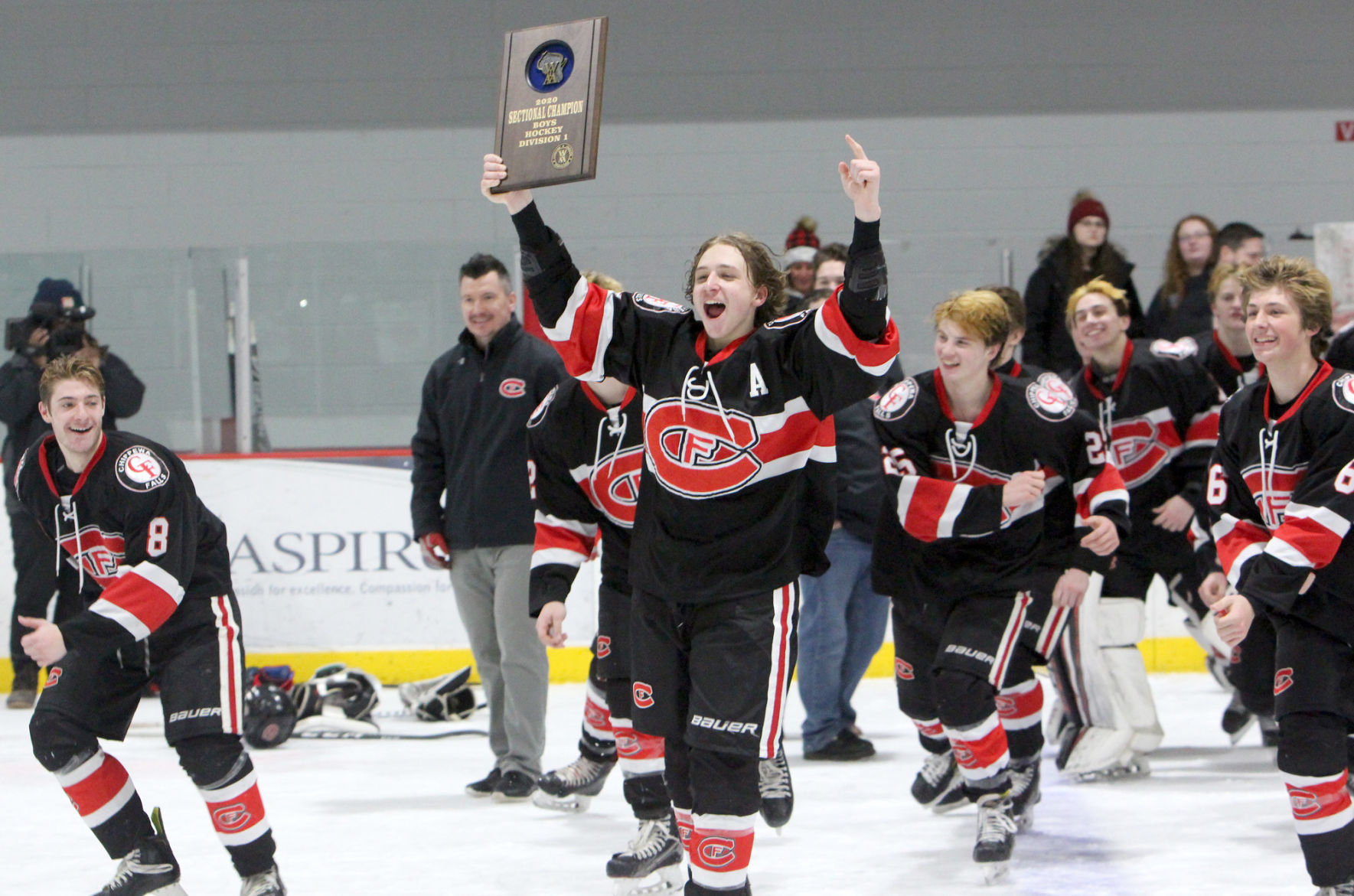 Chi-Hi boys hockey vs Hudson in Wisconsin Rapids 2-29-20